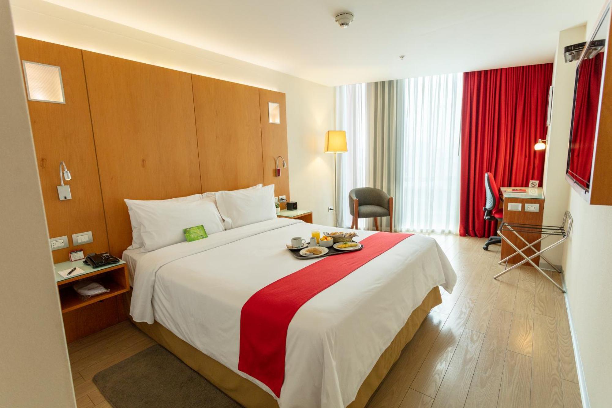 Ramada Encore By Wyndham Lima San Isidro Exterior photo
